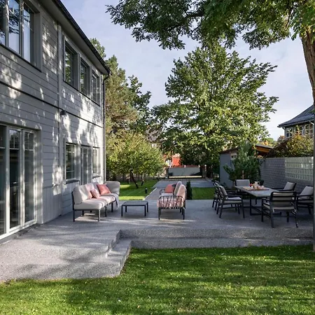 Entire Interwar Grabyte By Pine Forest On The Bank Of The River- 8min By Car From Old Town * Kaunas