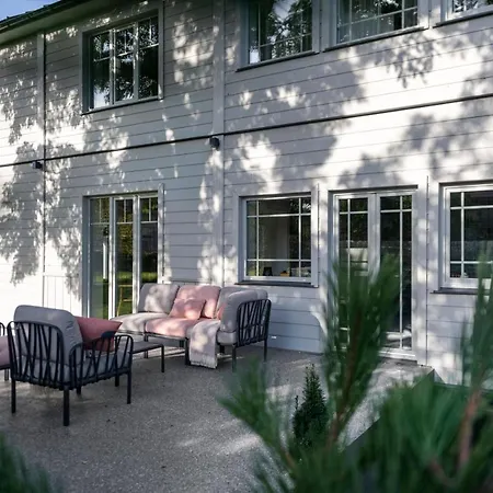 Entire Interwar Grabyte By Pine Forest On The Bank Of The River- 8min By Car From Old Town Villa Kaunas