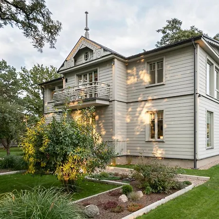 Entire Interwar Grabyte By Pine Forest On The Bank Of The River- 8min By Car From Old Town Vila Kaunas