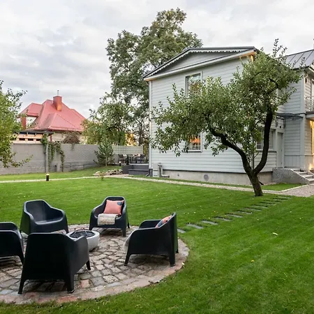 Villa Entire Interwar Grabyte By Pine Forest On The Bank Of The River- 8min By Car From Old Town