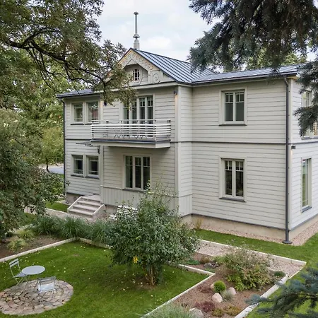 Villa Entire Interwar Grabyte By Pine Forest On The Bank Of The River- 8min By Car From Old Town