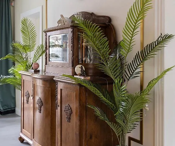 Entire Interwar Grabyte By Pine Forest On The Bank Of The River- 8min By Car From Old Town Vila