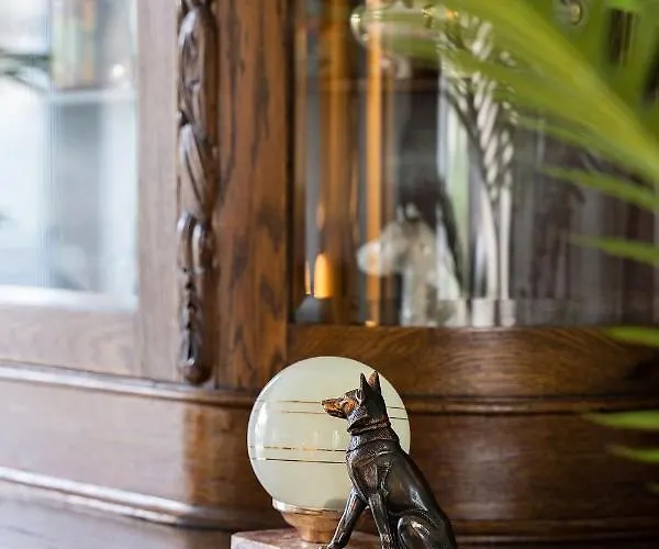 Entire Interwar Grabyte By Pine Forest On The Bank Of The River- 8min By Car From Old Town Vila