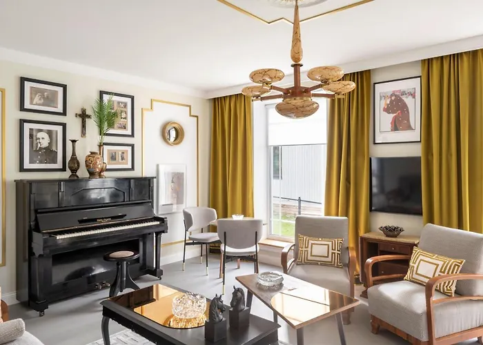 Vila Entire Interwar Grabyte By Pine Forest On The Bank Of The River- 8min By Car From Old Town