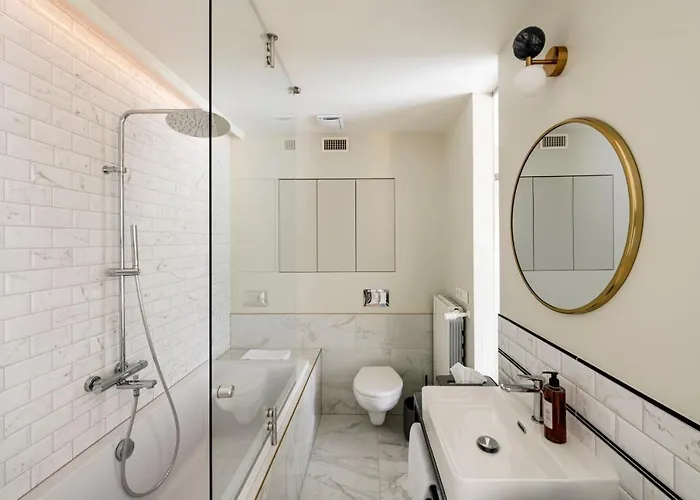 Entire Interwar Grabyte By Pine Forest On The Bank Of The River- 8min By Car From Old Town Vila Kaunas