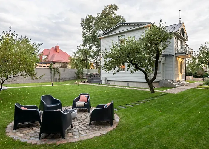 Vila Entire Interwar Grabyte By Pine Forest On The Bank Of The River- 8min By Car From Old Town