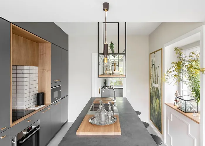 Entire Interwar Grabyte By Pine Forest On The Bank Of The River- 8min By Car From Old Town Vila Kaunas