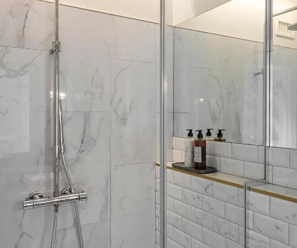 Entire Interwar Grabyte By Pine Forest On The Bank Of The River- 8min By Car From Old Town Vila Kaunas