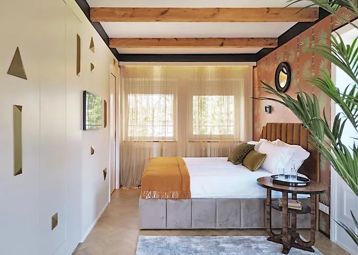 Entire Interwar Grabyte By Pine Forest On The Bank Of The River- 8min By Car From Old Town * Kaunas