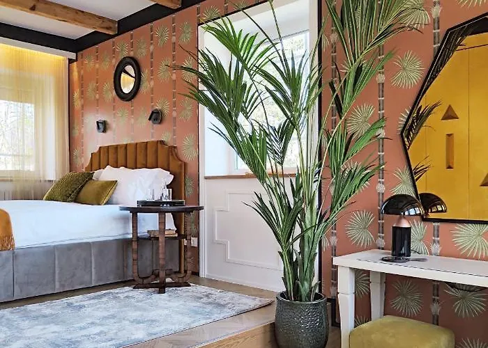 Vila Entire Interwar Grabyte By Pine Forest On The Bank Of The River- 8min By Car From Old Town Kaunas